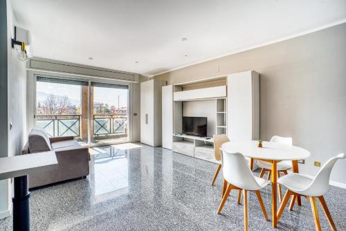 GuestHost - Casa Frida, apartement with balcony
