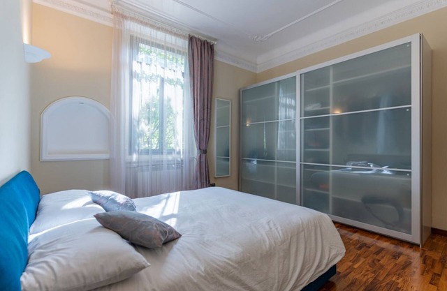 GuestHost - Oronzo Apartment Washington