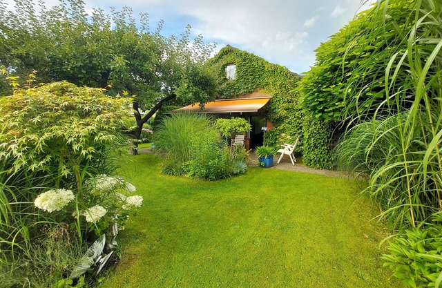 Guesthouse Burgdorf Well-kept vacation home with a beautiful garden in a central location