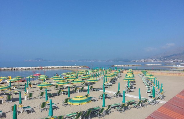 Guesthouse Holiday Formia beach