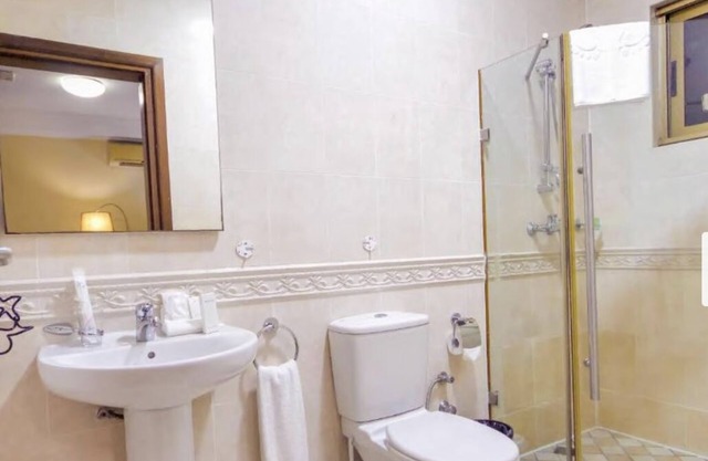 Guesthouse in Greater Accra. Close to beach.