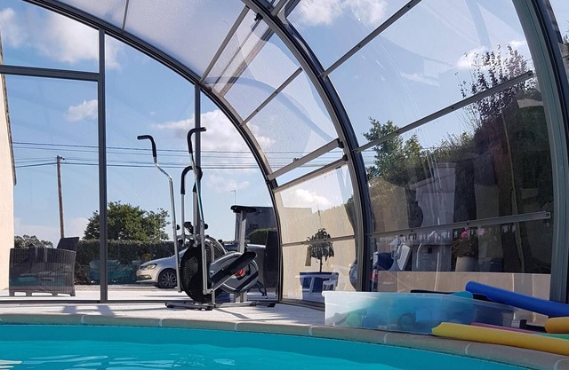 Guesthouse, indoor swimming pool heated since July 2015, and Wi-Fi