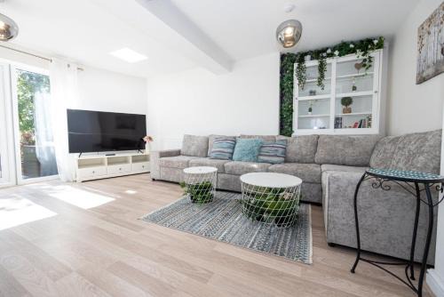 GuestReady - A Haven by the River