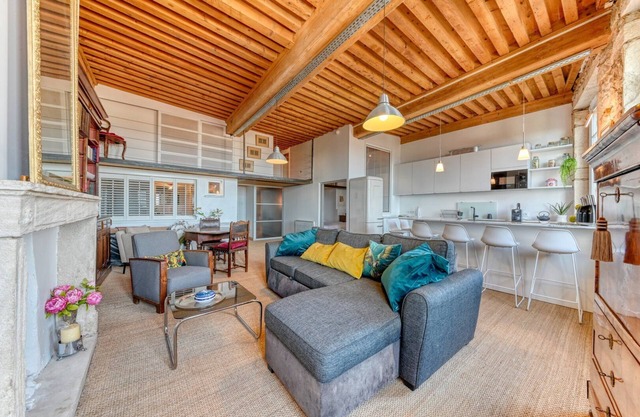 GuestReady - Classy Apt with Mezzanine in Lyon