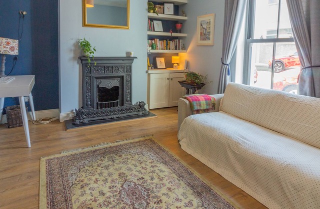 GuestReady - House of Enchantment in East Wall