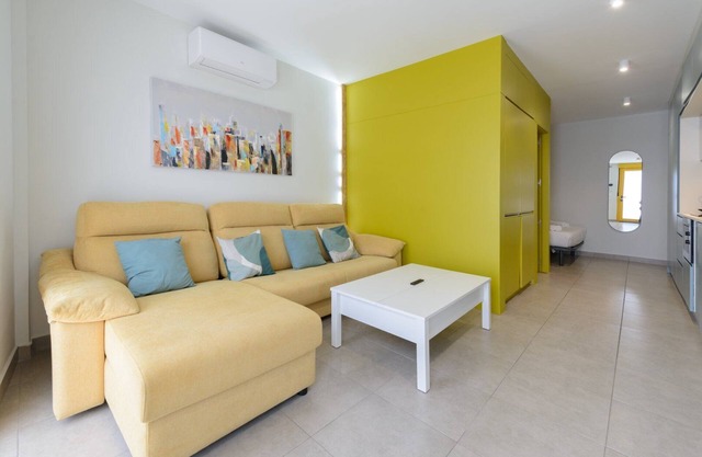 GuestReady - Madrid trendy studio 2