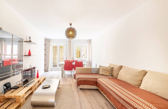 GuestReady - Minimalist Downtown Apt with Terrace