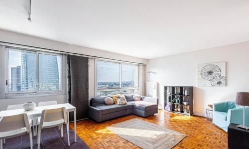 GuestReady - Modern chic with a view