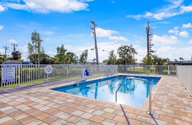 Gulf Access with Boat Slip, Heated Saltwater Pool, Dog-Friendly-Bacino Vista #307 - Roelens