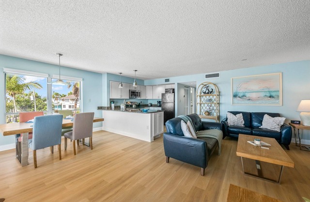 Gulf-Front Escape! Balcony & Heated Pool!