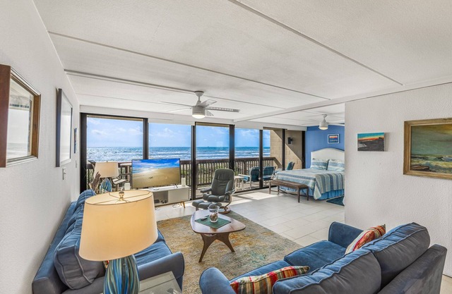 Gulf Shores 202 Gorgeous 2nd Floor Beachfront View Private Balcony Condo