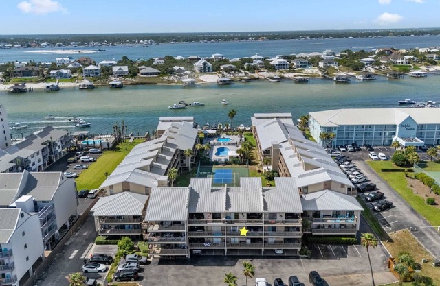 Gulf Views - Pools - Boat Slip - Beach Access