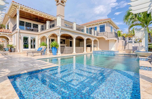 Gulf Way Manor