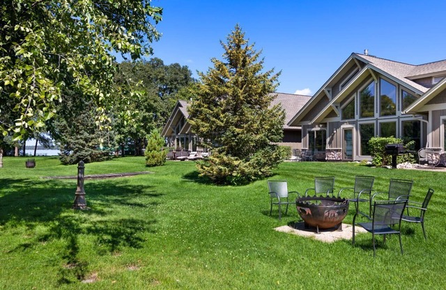 Gull Lake Interlachen Townhouse with Scenic Creek Views