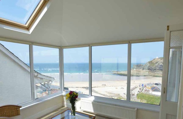 Gulls Roost - Self Catering Portreath - Beautiful Sea Views