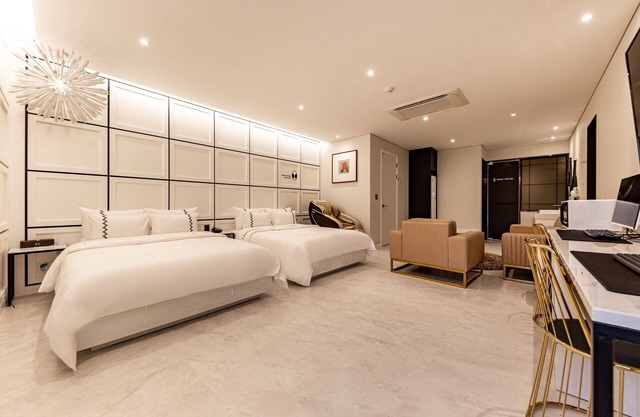 Gunsan Mari Hotel