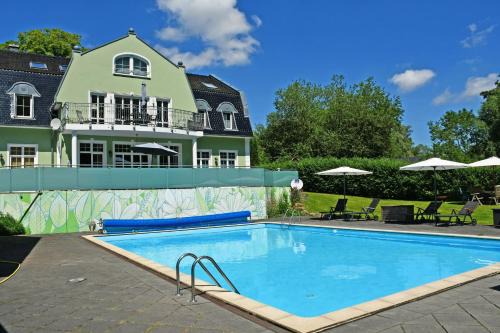 Gutshaus Appartements mit Kamin S