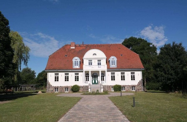 Gutshaus Ganzlin Comfortable holiday residence