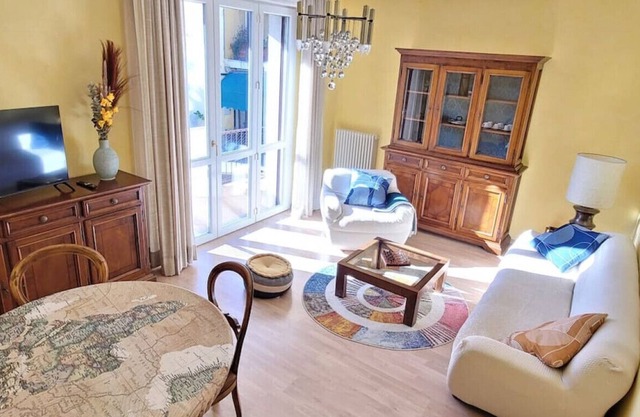 GUZZI Lovers Apartment.