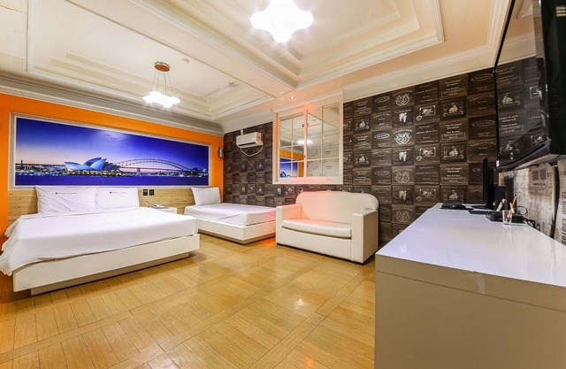 Gwangju Sangmu Hotel Manhattan