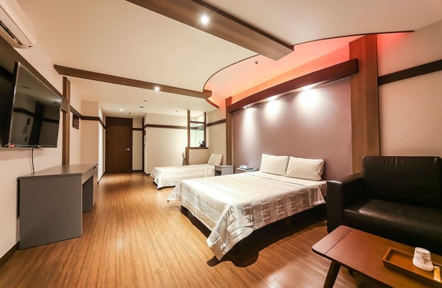 Gwangju Sangmu Hotel Utopia