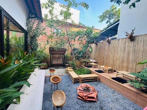 Hạt Nắng Garden - Homestay & Restaurant