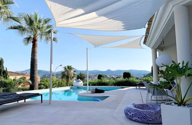 H2719 Exclusive villa with pool for 6 people in Santa Ponsa