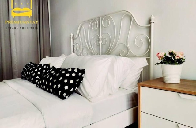 H2O Retreat Studio Home 5min to LRT by Premium Stay