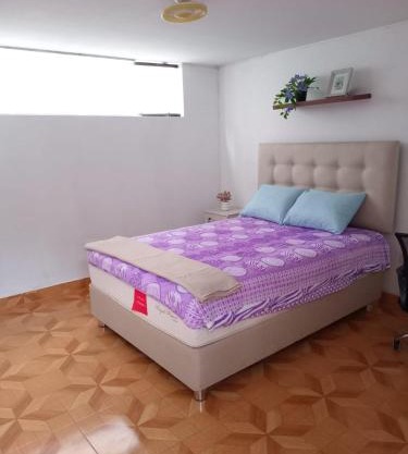 Habitación Doble Estándar con baño privado en Monterrico Sur