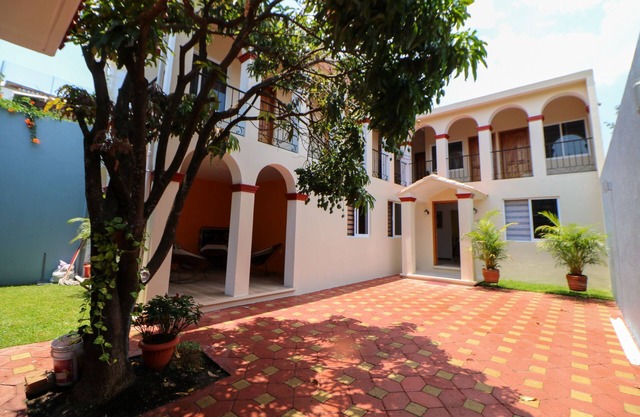 Hacienda Patzcuaro - Col. Manantial-11 KM and Zocalo