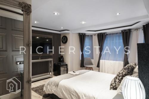 Hackney Suites - En-suite rooms & amenities