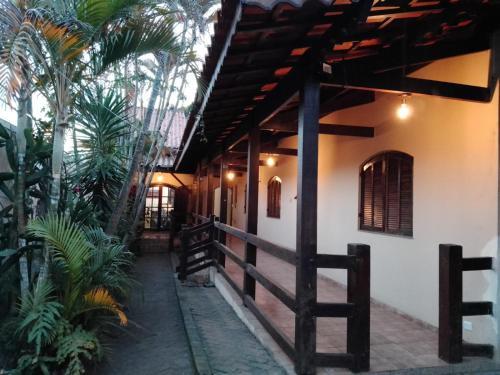 Haja Luz Casa Pousada no Centro de Itaqua
