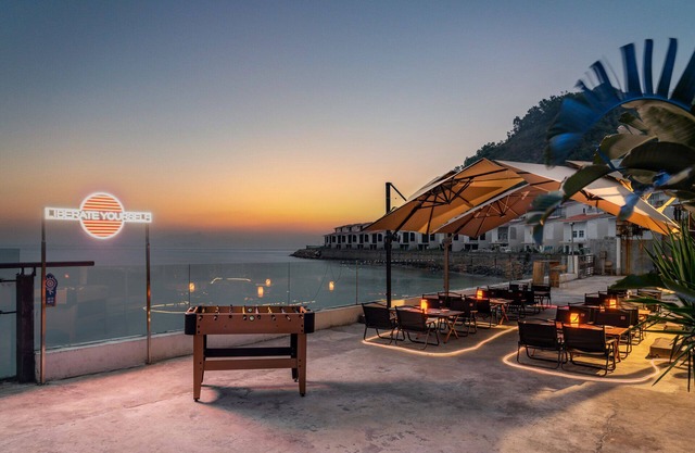 HAJANA Beachside Homestay