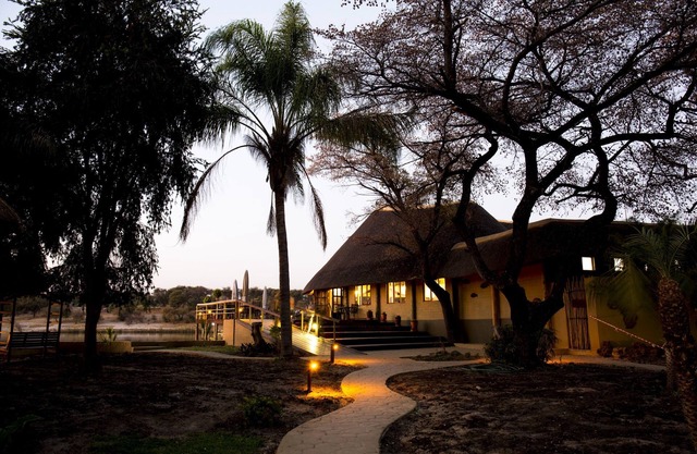 Hakusembe River Lodge