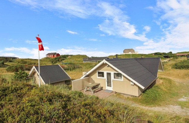 "Halda" - 300m from the sea by Interhome
