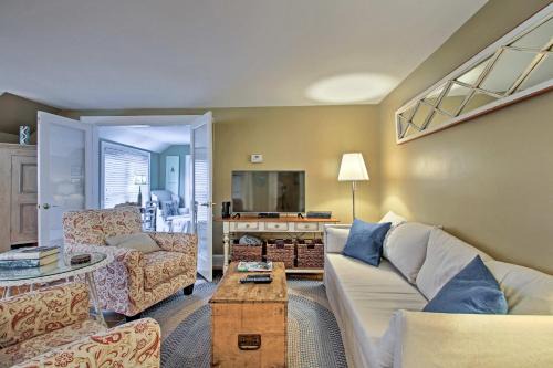 half Mi to Beach Lovely Guesthouse in Kennebunk!