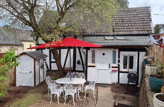 Half-timbered house 2+2 with garden. Conveniently located Koblenz/Neuwied.