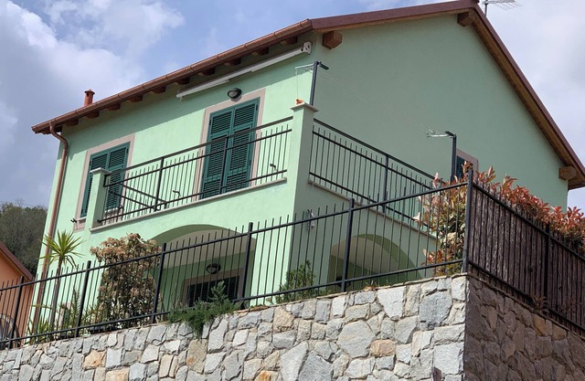 Halfway between the sea and the hill is the ideal place for your relaxation.