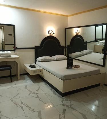 Halina Drive in Hotel-Sta Mesa