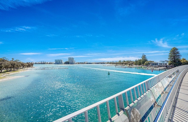 Halls Head Haven w/Seaviews :2BR/2BA Beachfront!