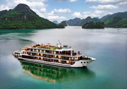 Halong & Lan Ha Cruises
