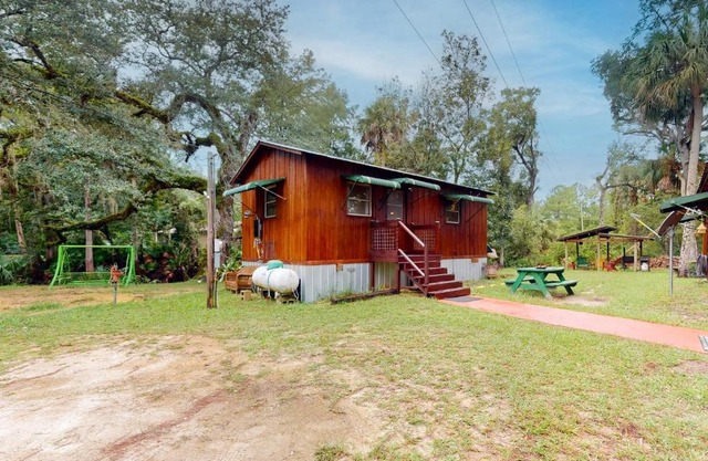Hammock House
