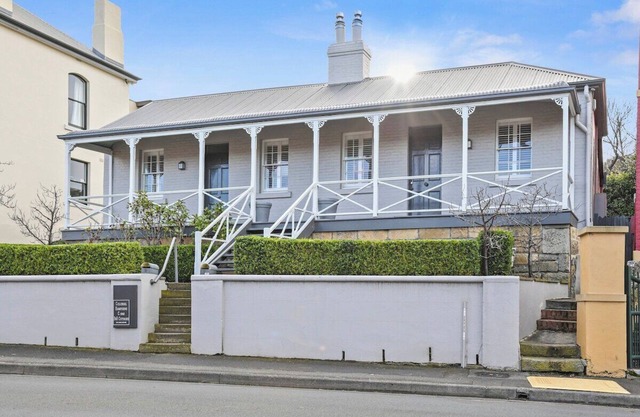 Hampden Cottage Luxury Georgian Apartment