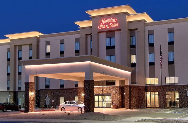 Hampton Inn & Suites Albuquerque Airport