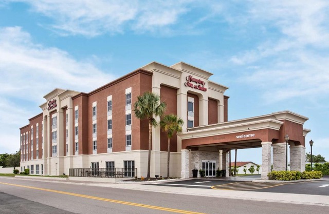 Hampton Inn & Suites Cape Coral/Fort Myers