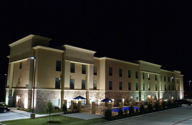 Hampton Inn & Suites Center