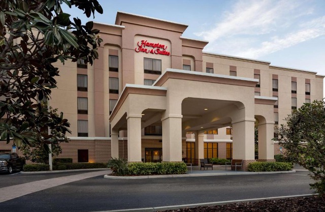 Hampton Inn & Suites Largo