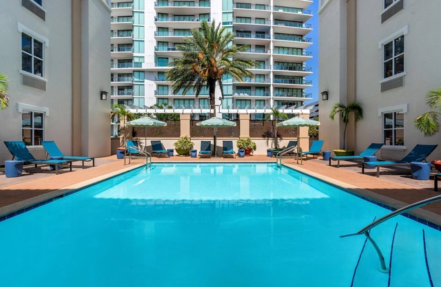 Hampton Inn & Suites St. Petersburg/Downtown