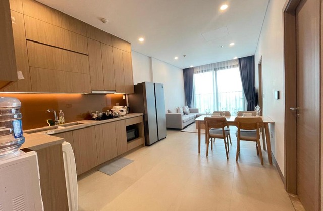 Hana Housing - Lancaster Luminaire Residence