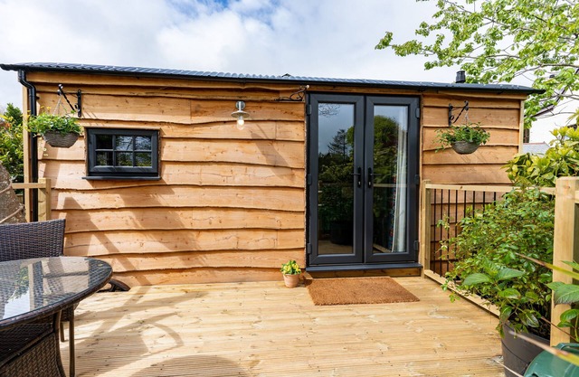 Handcrafted Shepherd's Hut & Shower